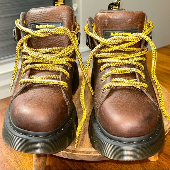 Dr. Martens Woodard Grizzly Women’s 8 Dark Brown Ankle Boots NWOT - Picture 16 of 16